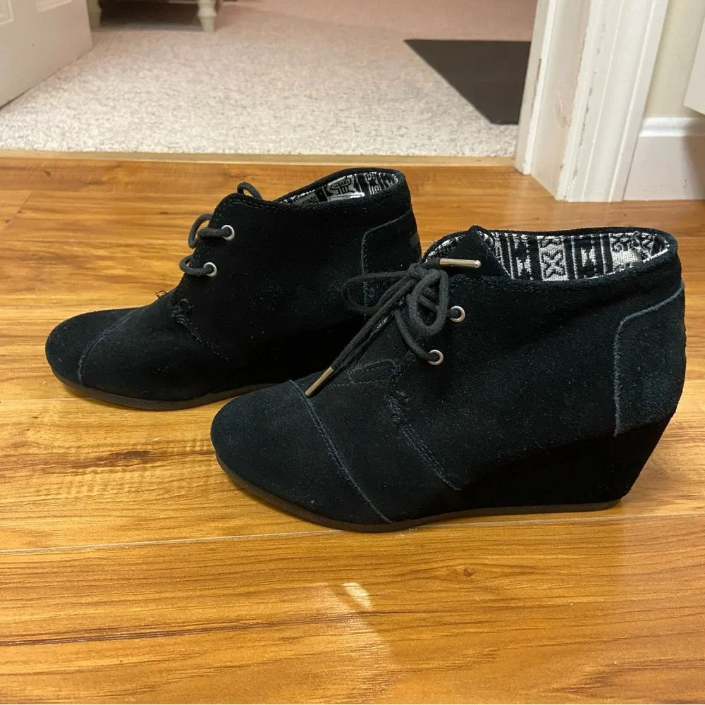 TOMS Suede Booties